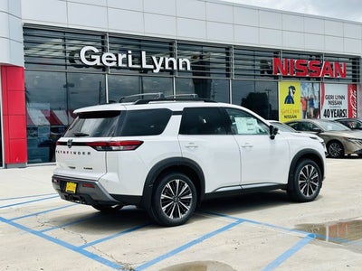 2026 Nissan Pathfinder Platinum