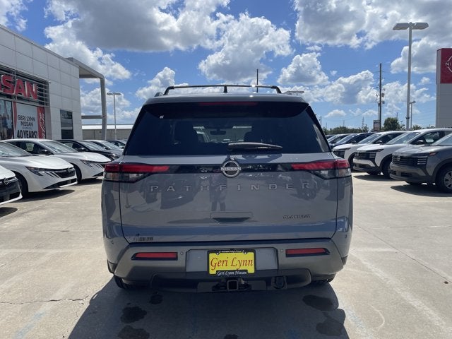 2026 Nissan Pathfinder Platinum
