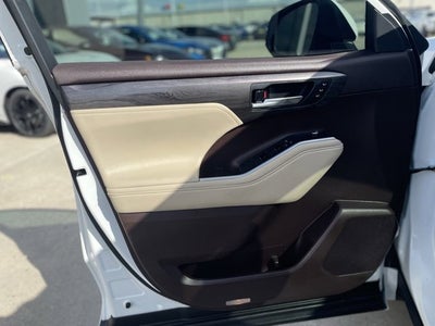 2021 Toyota Highlander Platinum