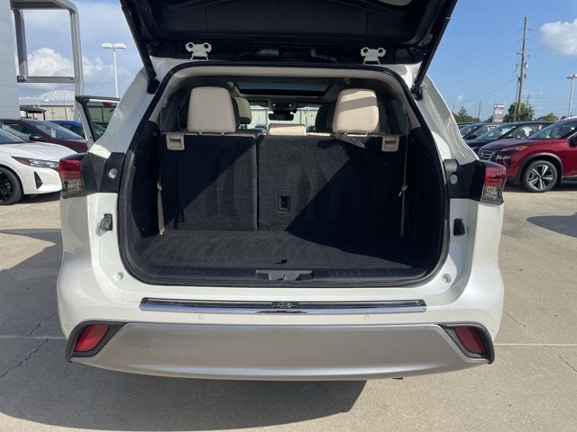 2021 Toyota Highlander Platinum