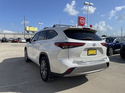 2021 Toyota Highlander Platinum