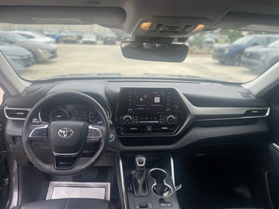 2021 Toyota Highlander Hybrid XLE