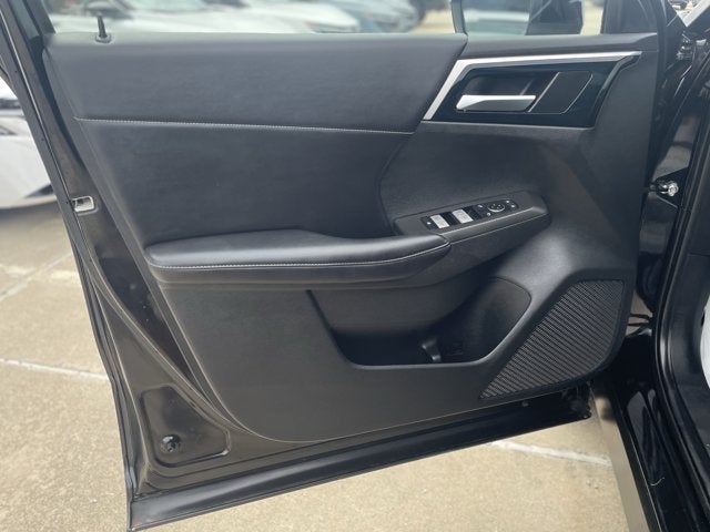 2022 Mitsubishi Outlander Base