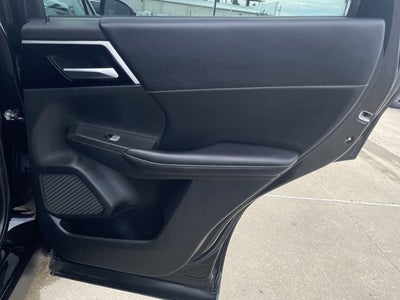 2022 Mitsubishi Outlander Base