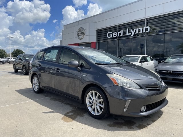 2014 Toyota Prius v Five