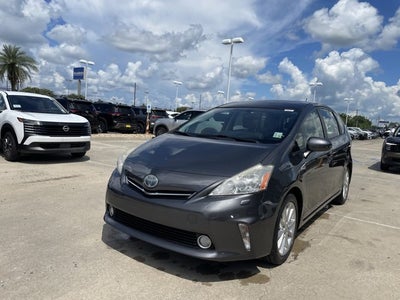 2014 Toyota Prius v Five