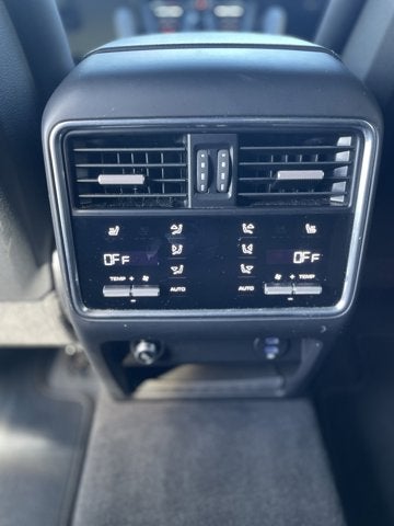 2023 Porsche Cayenne Base