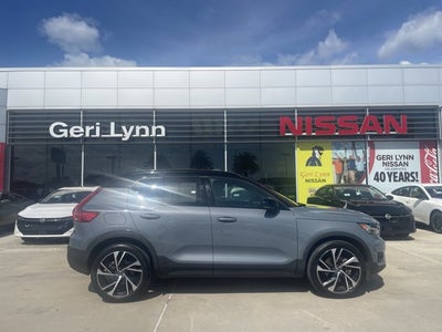 2021 Volvo XC40 R-Design