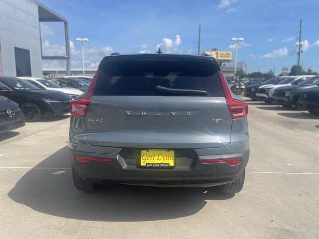 2021 Volvo XC40 R-Design